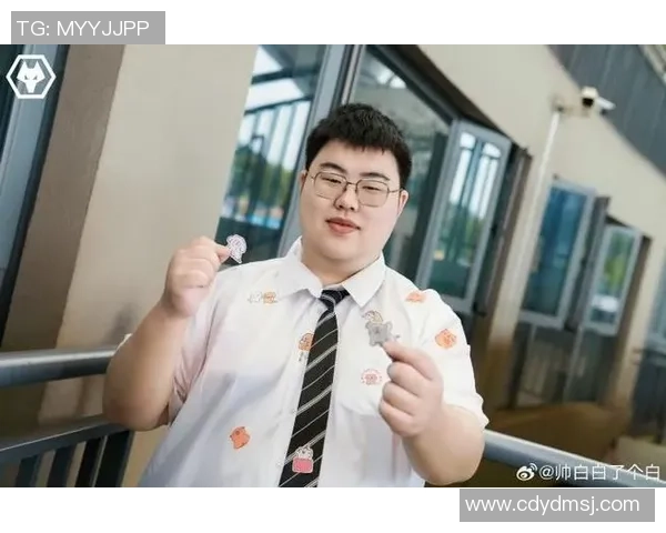 日本足球明星成名之路从青涩少年到国际舞台的辉煌历程