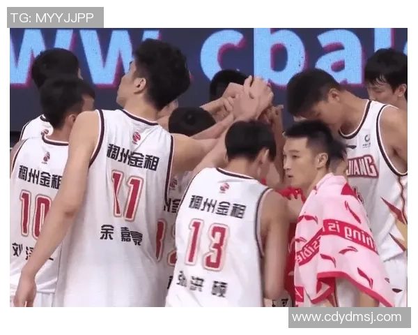 武汉篮球队在世锦赛积分榜上以69分高居首位展现强劲实力